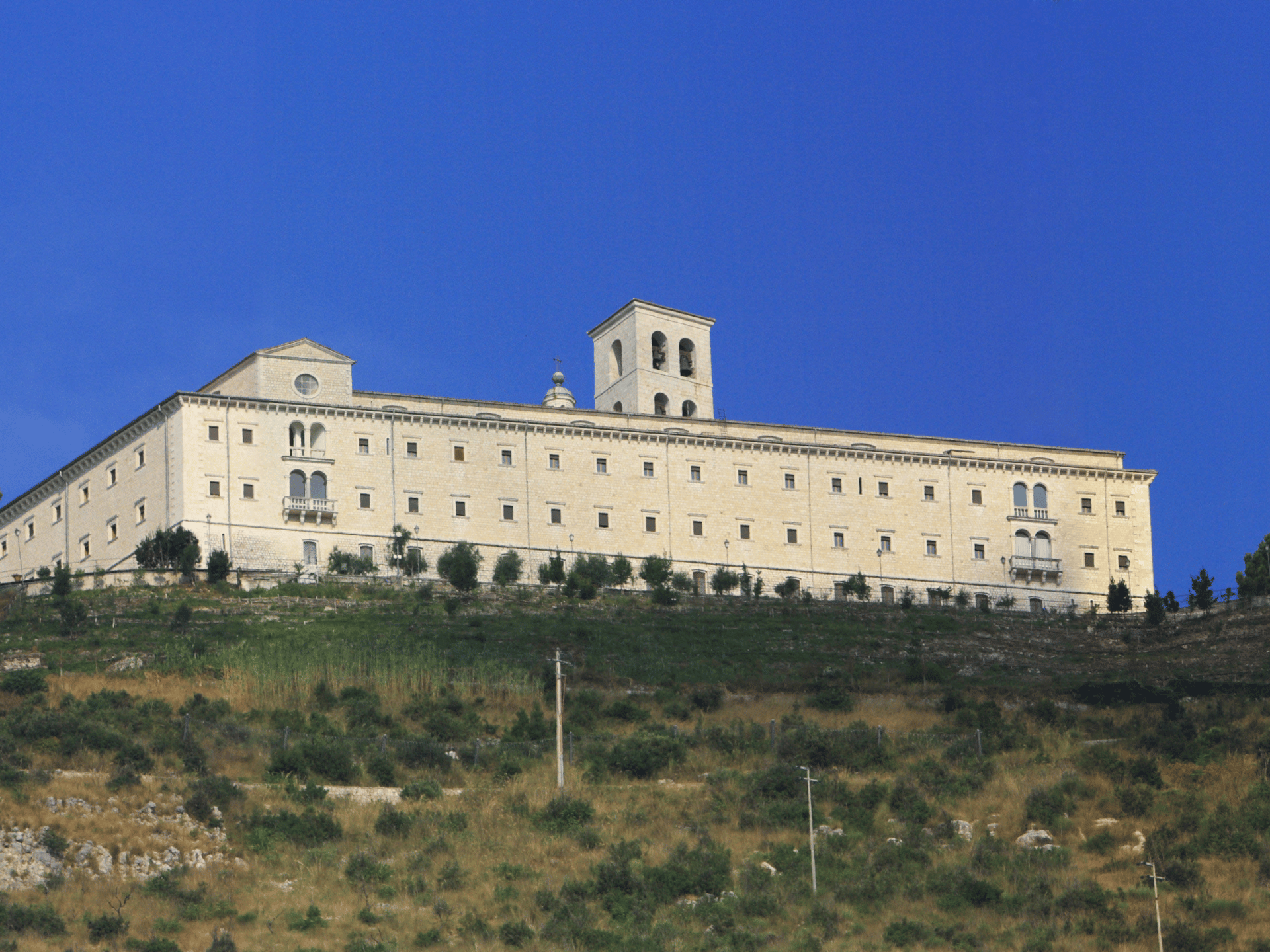 Montecassino: L’Abbazia Benedettina e il Cimitero Polacco